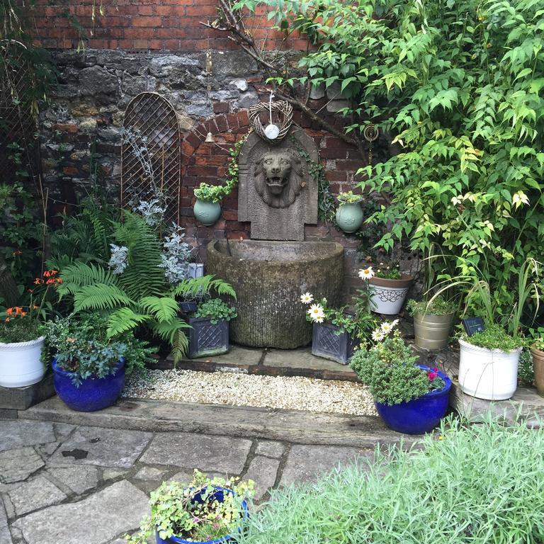 Sacred Garden Retreat Daire Glastonbury Dış mekan fotoğraf